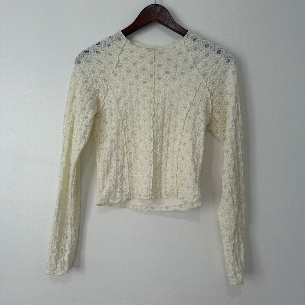 Cream Lace Long-Sleeve Fitted Crop Top